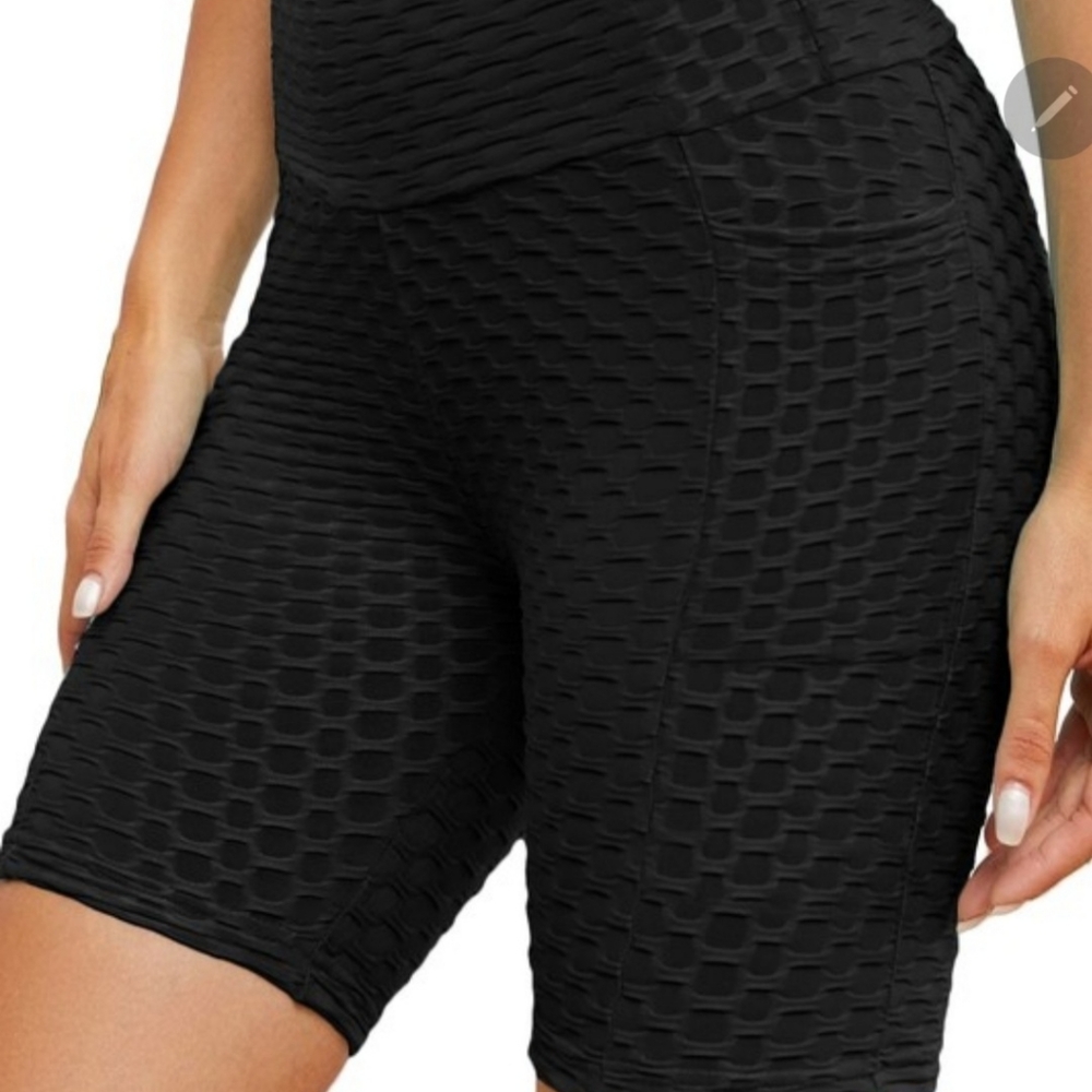 Waffle pattern Bermuda Short